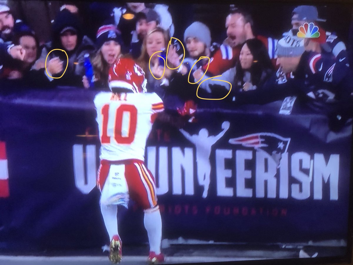 Bryan Bishop On Twitter The Next Time A Patriots Fan Tries To Tell You The Reason People Hate Patriots Fans Is Because Of The Rings Show Them This Four Visable Middle Fingers