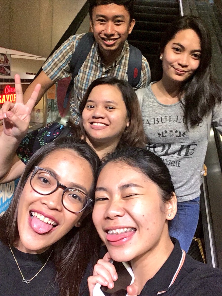 maganDhan's tweet photo. Yesterday was 💞💯😘 #BahayTrese #NanaloSaRaffleHelloVikings 😂 https://t.co/uVbBgkuUy9
