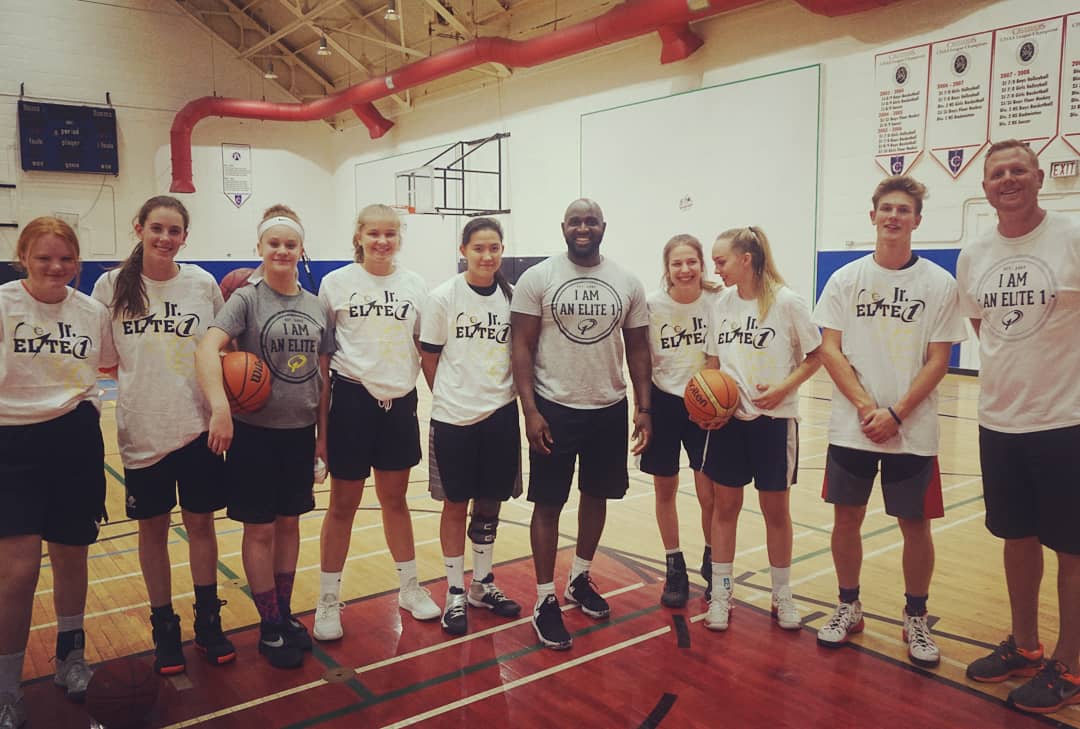 PHASE1Athletics's tweet photo. Thank you @CBACalgary Calgary Basketball Academy for hosting Jr. Elite 1's Clinic. Awesome group of athletes! Look forward to coming back again soon.
#cbanation #yyc #JourneyOfAnElite1 #IAmAnEliite1 #JrElite1s #PHASE1Athletics #AthleteDevelopment #sportskilldevelopment https://t.co/I7ajAYfx08