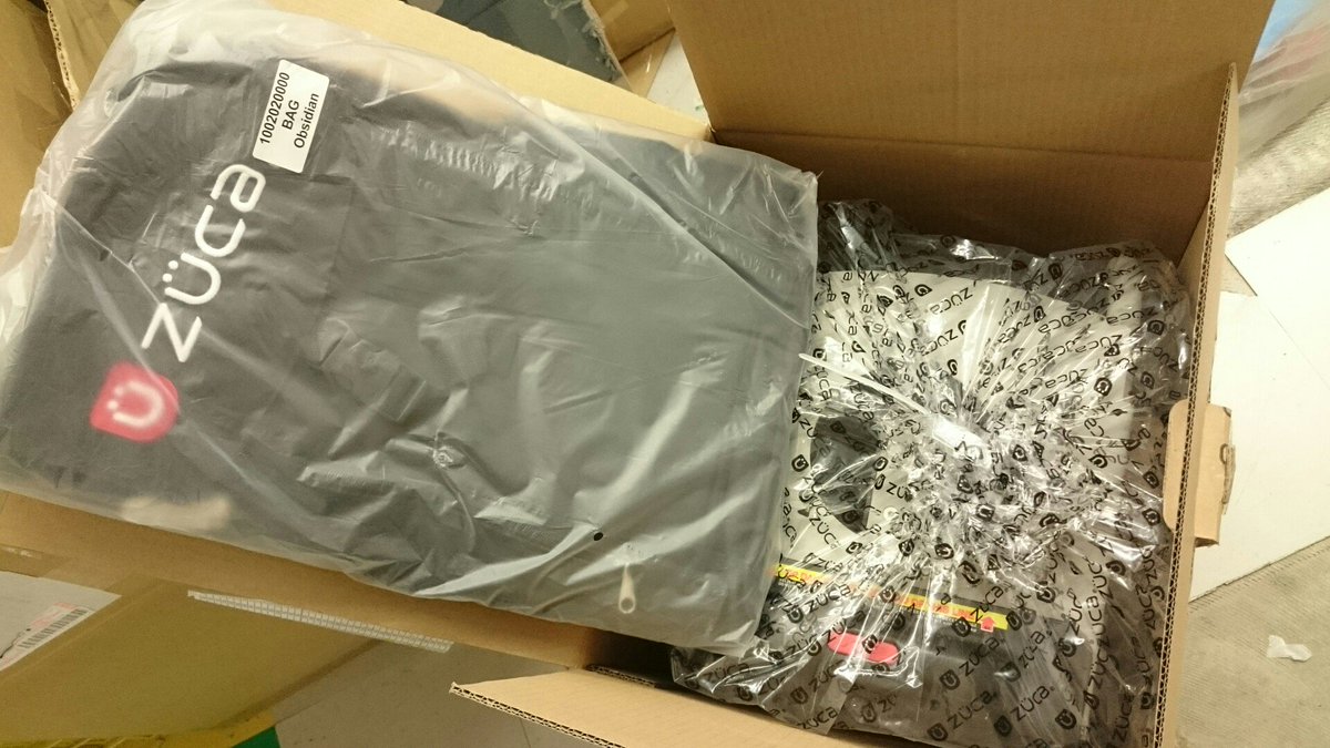 千葉鑑定団八千代店 ヤチカン ミニ四駆 Na Twitteru こんにちワンツー Zucaのキャリーバッグ きました スポーツモデル カラーはgray X Obsidianです O Obsidianってなんぞ 調べてみた 黒曜石 かっこよすぎか さぁ ショーケース入るのかな