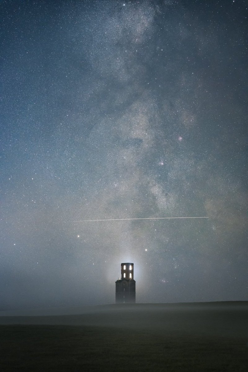 Above the Tower - A misty Milkyway shot of Horton Tower in #Dorset with a flyby from the ISS travelling at a cool 17,000mph.
(Click to view)

#WexMondays #sharemondays2018 #appicoftheweek

@wextweets @B_Ubiquitous @VirtualAstro @skyatnightmag @StormHour
