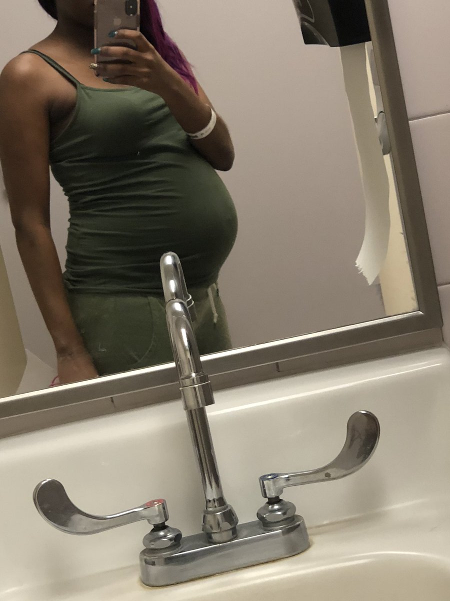 alexisdeshante's tweet image. #7weeksleft #BabyB💕💕