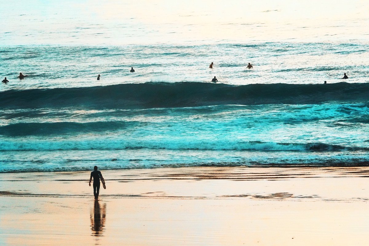 That early morning glow &amp; the feeling of knowing your walking out for a good time 🤙
__________________________

#totam #surf #surfwear #durban #ballito #capetown #southafrica