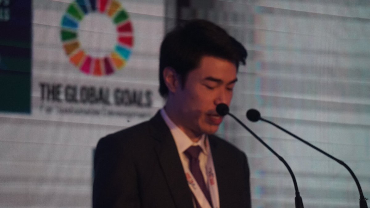 WHOSriLanka's tweet photo. Dr Brian Chin @ADB_HQ  speaking #UHCTALK calling for innovation and integration of Health resources to counter new and re-emerging health security threats @WHOSEARO @WHOSriLanka https://t.co/RmCGKKy42f