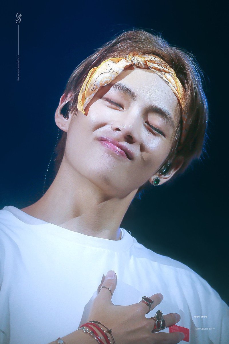 Guri A Twitter そんな顔されたら黄色いバンダナも買っちゃうぞぉ テテのバンダナを愛する会 Bts Twt Thegroup Bts Pcas Idol Fake Love Dna Guri A Twitter そんな顔されたら黄色いバンダナも買っちゃうぞぉ テテのバンダナを愛する会 Bts Twt Thegroup Bts Pcas Idol Fake Love Dna