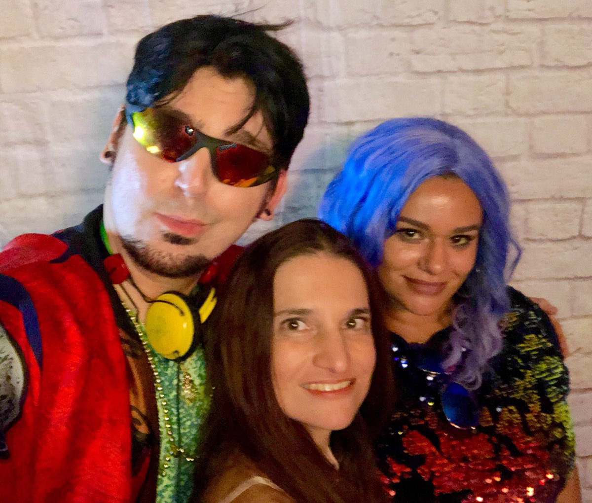 DJFreakjuice's tweet photo. Fun night performing with @JudyRainMusic @ the @paulwallbaby &amp; @BigYogi713 Show Live in San Leon, TX last night! #90s4Life #DJFreakjuice #90s https://t.co/lwXLWzbQGs
