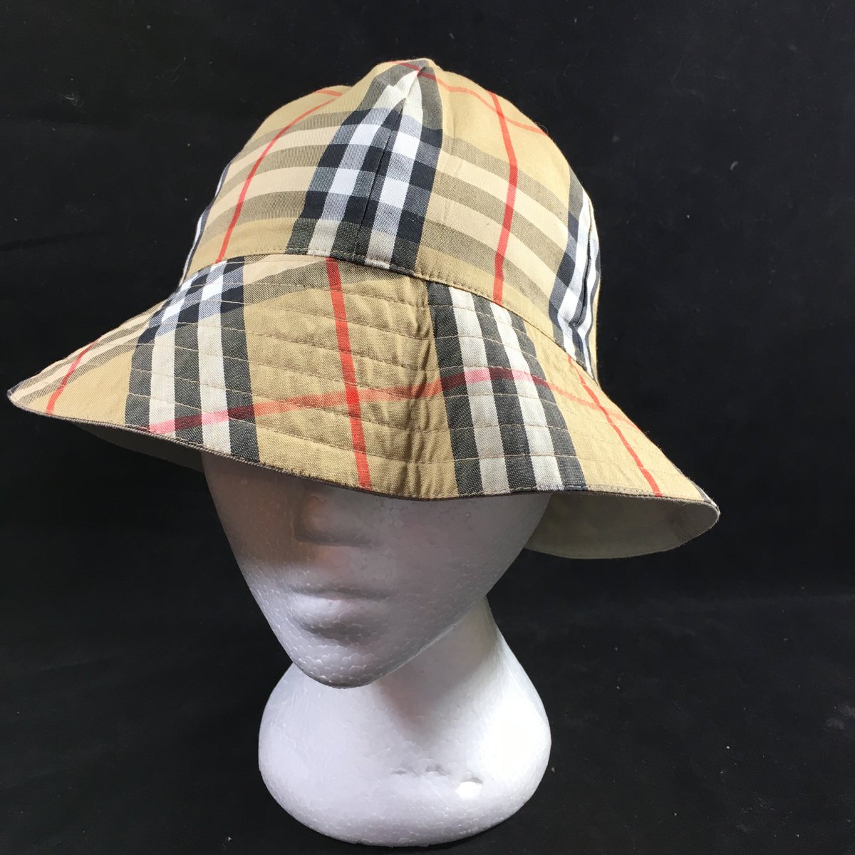 EclecticOutfitr's tweet photo. Burberrys London Unisex Hat Black Nova Check Reversible Bucket Rain Hat
https://t.co/MelZz5OO0T
#burberry #novacheck #burberrysnovacheck #hat #fashion #style #fashionista #ebayROCteam https://t.co/92qiumqqmJ