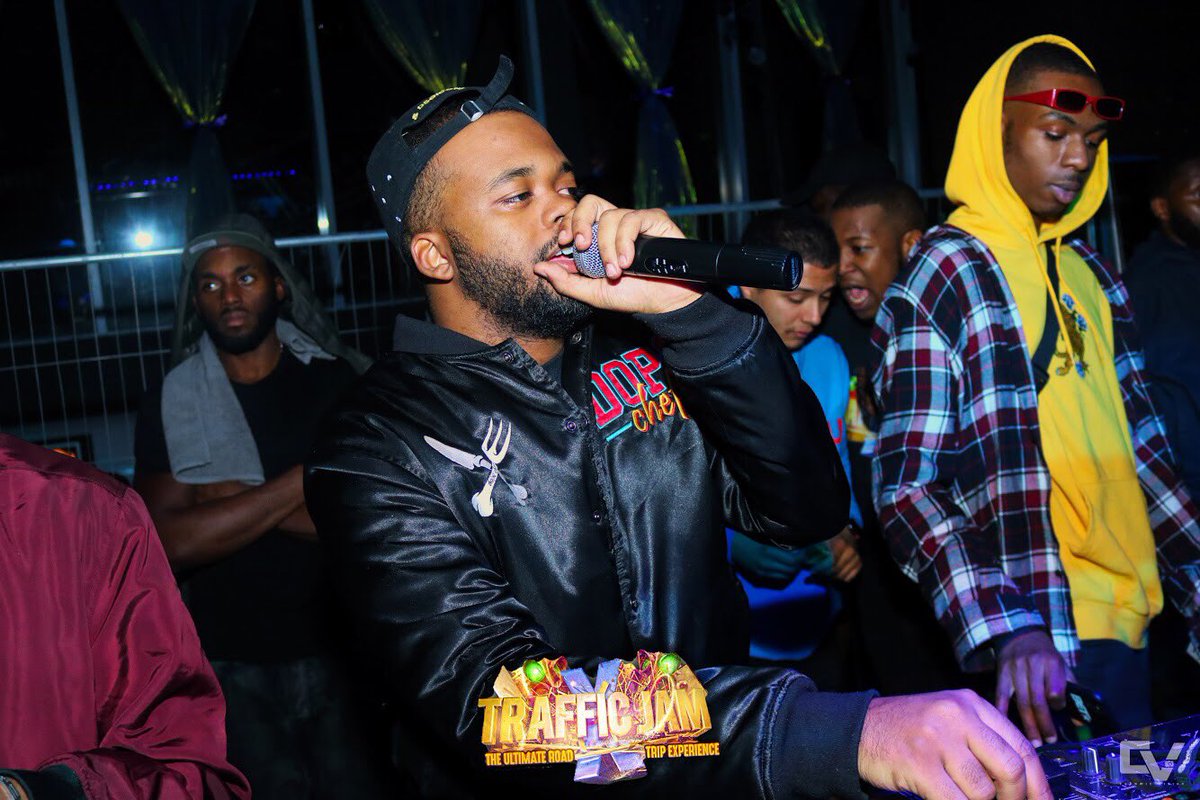 Ceramic_Vision's tweet photo. For Bookings And Enquires ‼️:

Email: ceramicvisionjpg@gmail.com
Or
Contact @Thai_Jemma 

Midlands Based Event Photographer 📸
@UncleTeoPR @ThePlayHousePR https://t.co/ZaXRLFlWq6