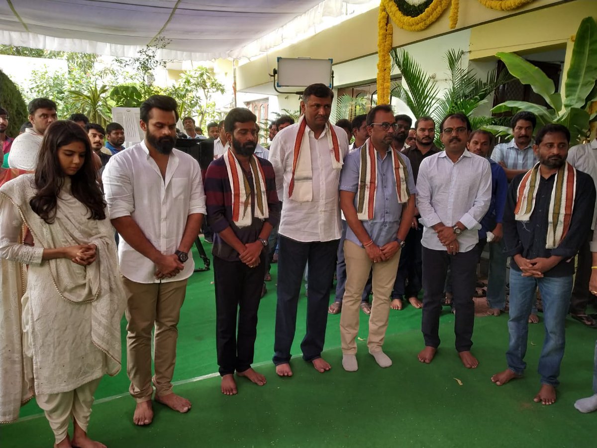 TeamSDT's tweet photo. Supreme Hero @IamSaiDharamTej’s #Chitralahari launched Co-Starring @kalyanipriyan   Produced by @MythriOfficial  Director #KishoreTirumala Music @ThisIsDSP  Cinematography #KarthikGhattamaneni   #SDT11 #HBDSupremeHeroSDT #HBDSaiDharamTej https://t.co/Y79UzINLbu