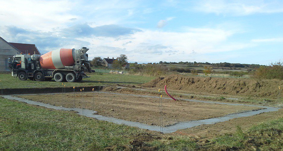 FDConstructions's tweet photo. Fondations coulées à Cersot https://t.co/6ccX7Z1pl4 https://t.co/k32EB3L4gK