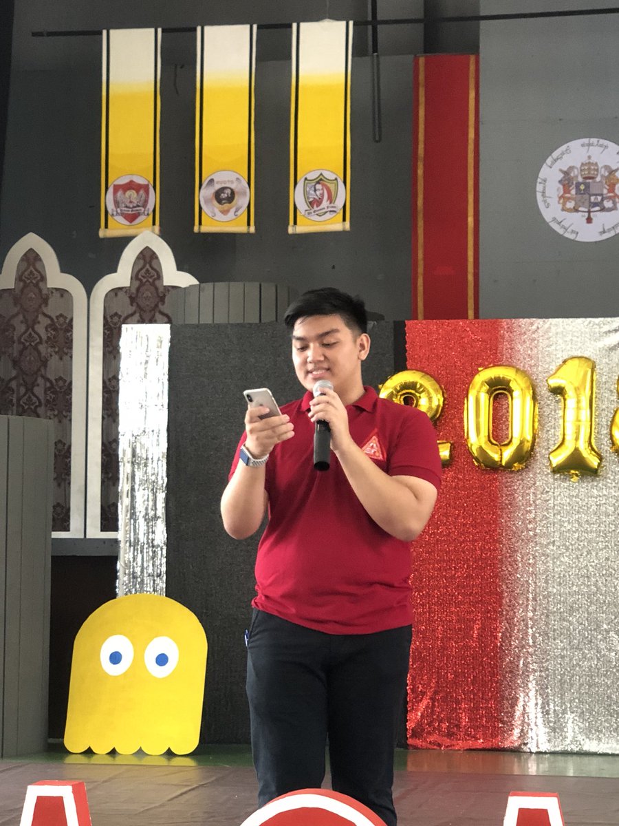 ustcasaofficial's tweet photo. CASA's very own President is now giving his speech along with the rest of the Executive Board #TimeWarp2018 #ReadySetCASA https://t.co/vtRiGI7hZL
