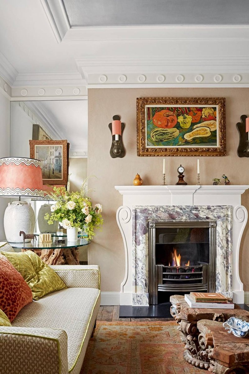 _houseandgarden's tweet photo. A charming home rich with inherited &amp; collected antiques. https://t.co/he86TNB1D0 https://t.co/U1mtbxpUvi