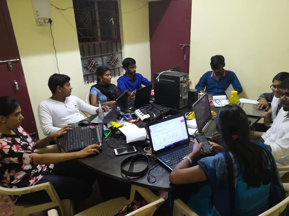 sparkouttech's tweet photo. TIRELESS teams striving hard to showcase their talents😊 Hats off to their persistence👌👍👏 End of DAY 2 @ Sparkout Tech Solutions😎
visit: https://t.co/QEvtnWM2Dv
#hackathon #hackathon18 #sparkouttech #coimbatore https://t.co/4Fd6O8IJlR