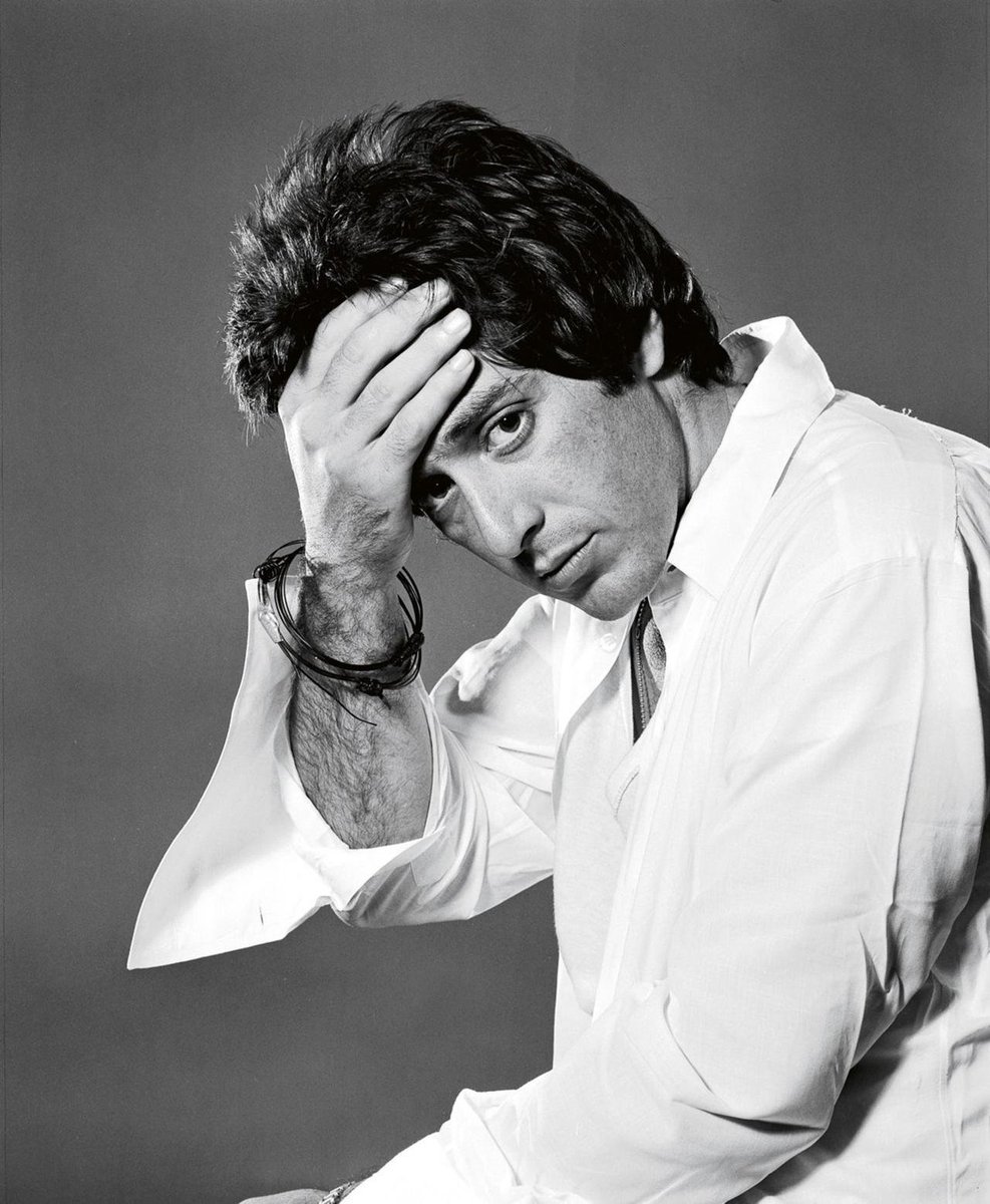 Colorizedv's tweet photo. Al Pacino in promotional photos for “Dog Day Afternoon”, 1975. #alpacino #1970s #colorized #vintage https://t.co/TrNzBSOO9g