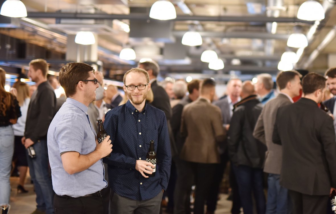 We had an amazing time at our free co-working week - hello to our new members 👋

To celebrate, this Thursday night, we are opening up our space to you lovely people with some free drinks, canapés and live music - don't miss #ahqleedspreview 

eventbrite.com/e/avenue-hq-pr…