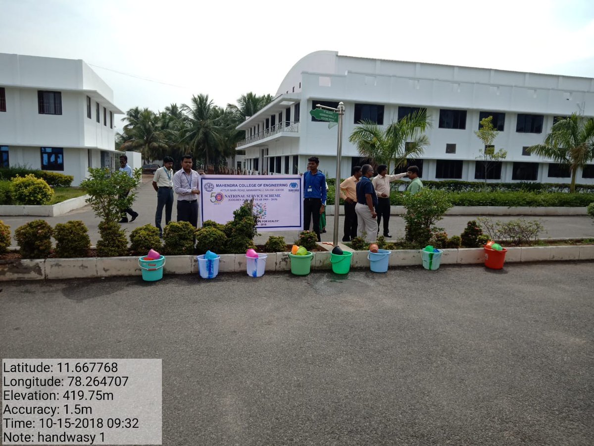 mahendra_edu's tweet photo. Because clean hands are the recipe for good health. Volunteers of the National Service Scheme - Mahendra College of Engineering, spread the message of the importance of clean hands on the occasion of Global Handwashing Day. #health #hygiene #GlobalHandwashingDay #GHWD2018 https://t.co/nH0tFgqwsv
