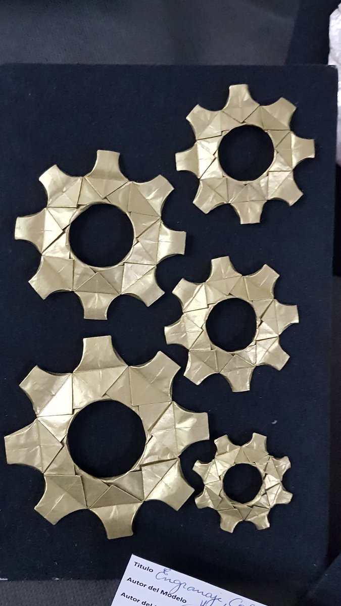 NoblesPapeles's tweet photo. 5* CONVENCION NACIONAL DE ORIGAMI ARGENTINA - MAR DEL PLATA 12 AL 15 DE OCTUBRE 2018
Los invitados internacionales: YARA YAGUI por Brasil - ANDRES SANCHEZ por Colombia -  SERGIO GUARACHI por Bolivia
En honor al gran amigo Polo Madueño y su "parece difícil; pero no es fácil" https://t.co/OZl4DGhSnS
