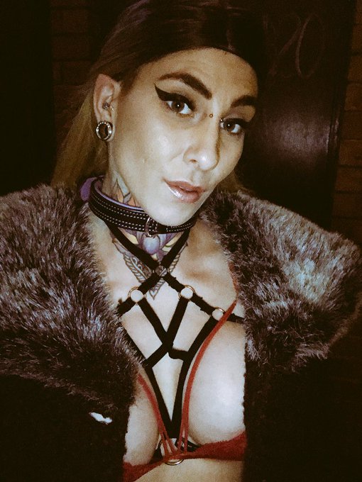 Got daddy on my mind... https://t.co/H5iSro0Sex<a href="/tag/mvsales"class="tags"><span>#mvsales</span></a>