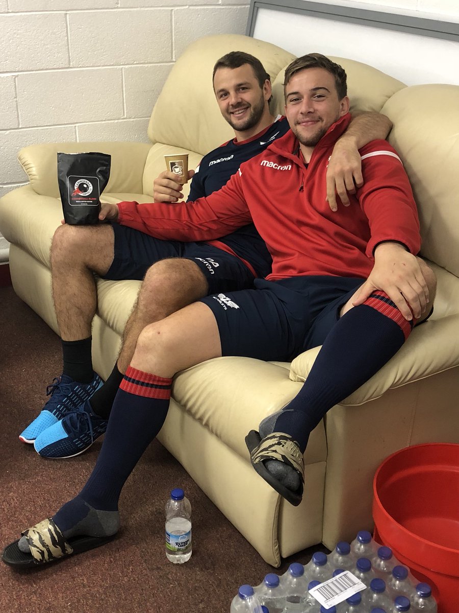 Wyn Jones tweet media