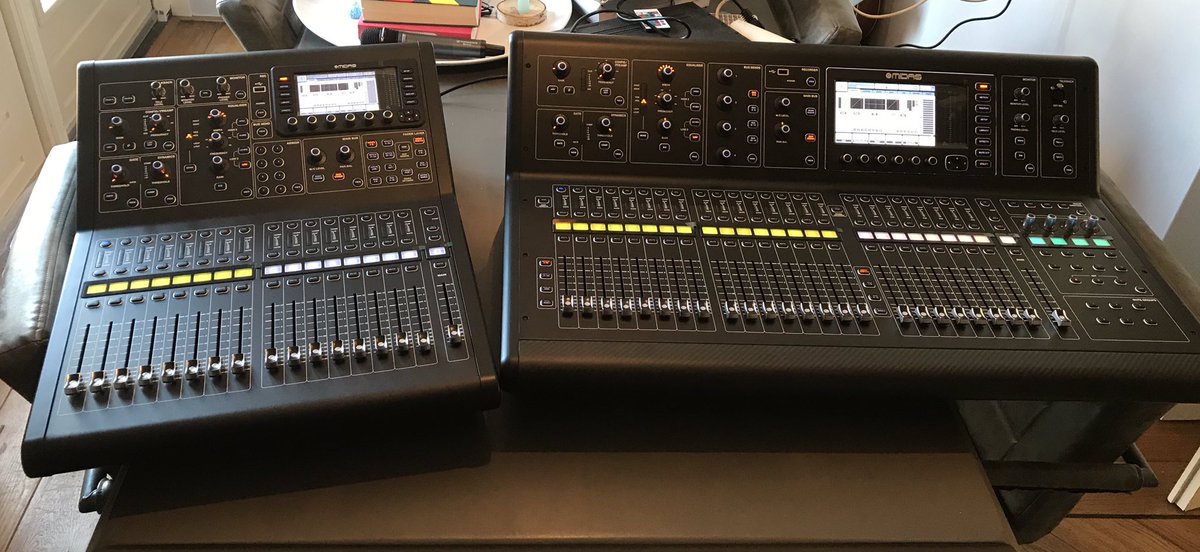 Front of house en Monitor mix switching from behringer to Midas.