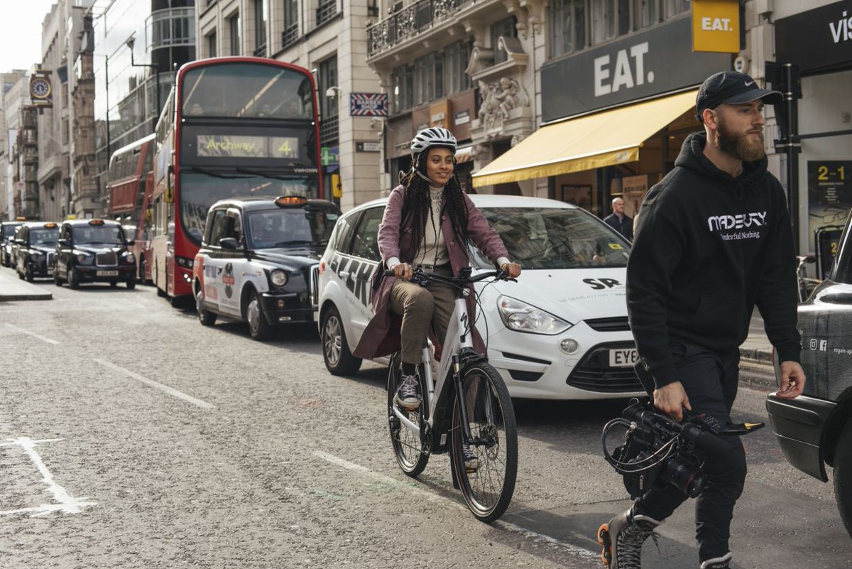 Just a day in the life of the #turbocomo . Where will you take yours? Photo: <a href="/iamspecialized/">Specialized Bicycles</a> | Rider: <a href="/hannahfaith__/">hann</a> @iamspecialized_turbo #turbocomo #turbosmile #iamspecialized #specializedturbo #itsyouonlyfaster #electricbike #ebike pbxx.it/KZDyDb