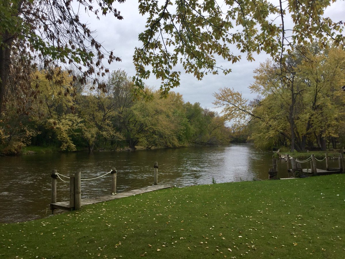 What a view! #falldays #nowhereelselikehere #local #saukriver #fishnwhiskey