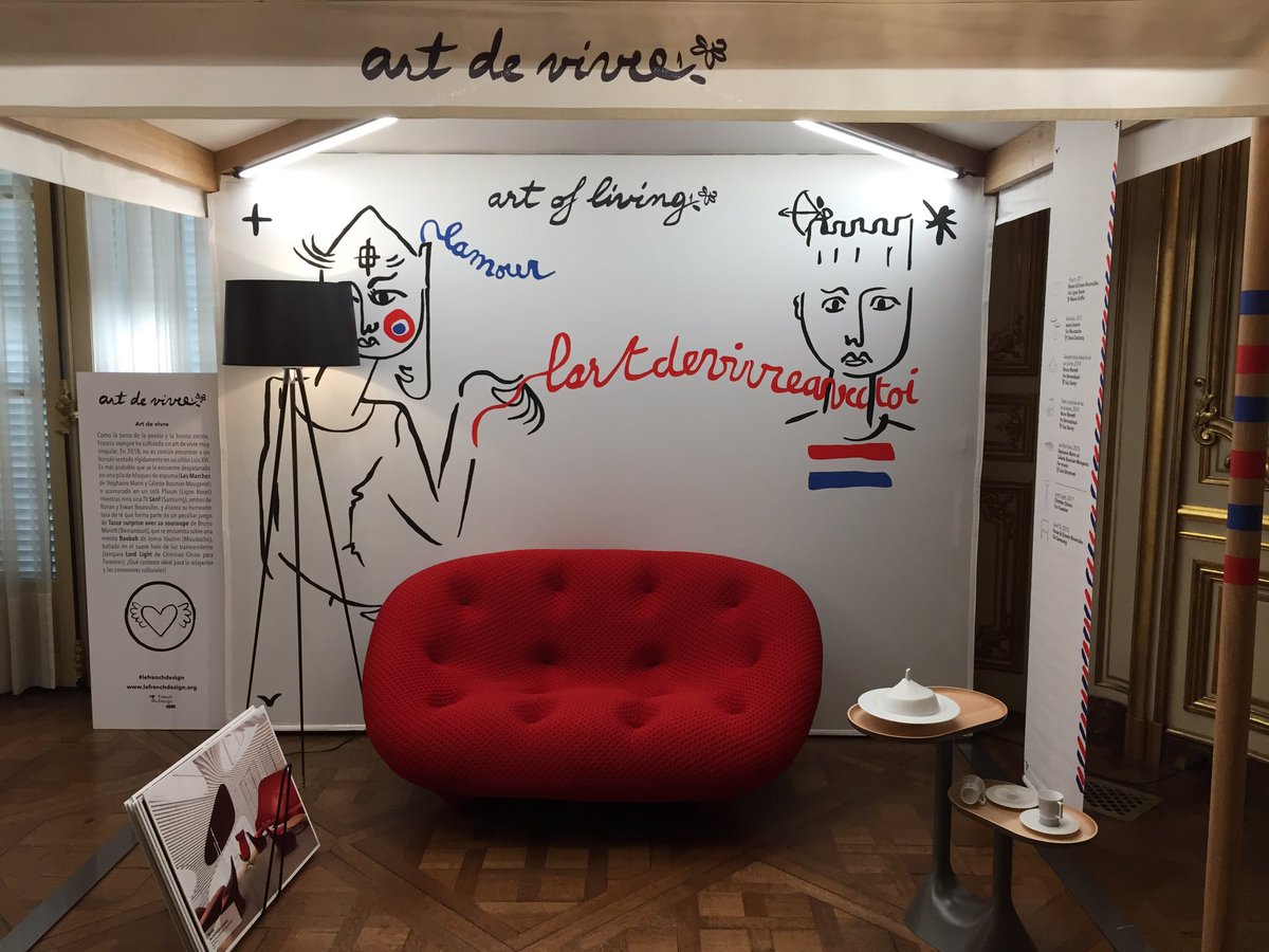 YannLorvo's tweet photo. Una linda exposición interactiva de diseño francés en el museo nacional de arte decorativo: l’art de vivre à la française! https://t.co/rVeRLtVHgC