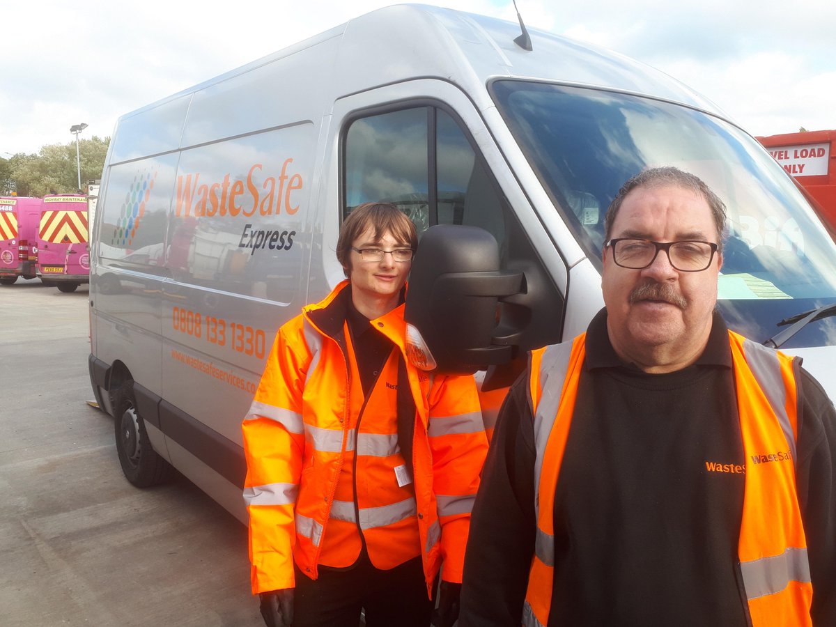 WasteSafeUK's tweet photo. Ben &amp; Ray have been busy providing waste solutions for our customers. If you're unfortunate enough to have rubbish fly-tipped near you, then you'll want it removed as quickly as possible. Call us now on 0800 133 1330 to book our services. #EmergencyCollection #FlyTipping #Waste https://t.co/jhN3VYhuem