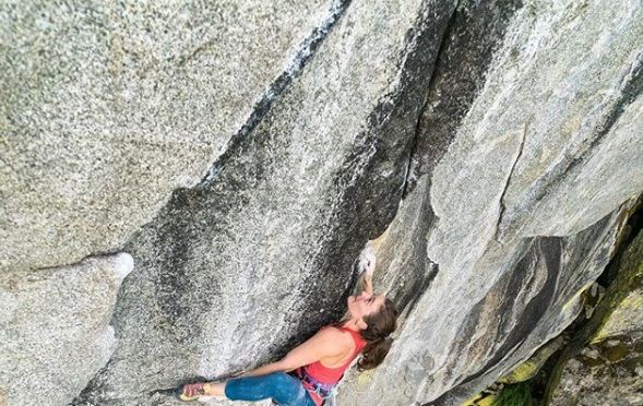 vertical_review's tweet photo. Vikki Weldon Sends Spirit of the West 5.14 in Squamish #climbing #verticalreview https://t.co/4uUTgJQDGD https://t.co/J4Of4QOcut