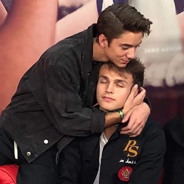 WDWBulgaria's tweet photo. Here are some precious photos of our favorite people, @whydontwemusic 
~@Larii_Herron~ https://t.co/SeiI3Telhd