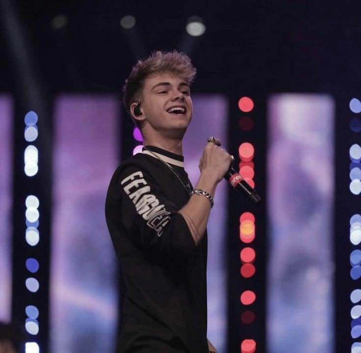 WDWBulgaria's tweet photo. Here are some precious photos of our favorite people, @whydontwemusic 
~@Larii_Herron~ https://t.co/SeiI3Telhd