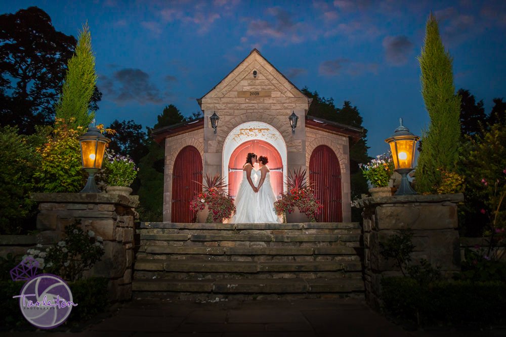 Start your week with joy and love 🥰💓

Feeling the love after a weekend of weddings... Have you recently got engaged?