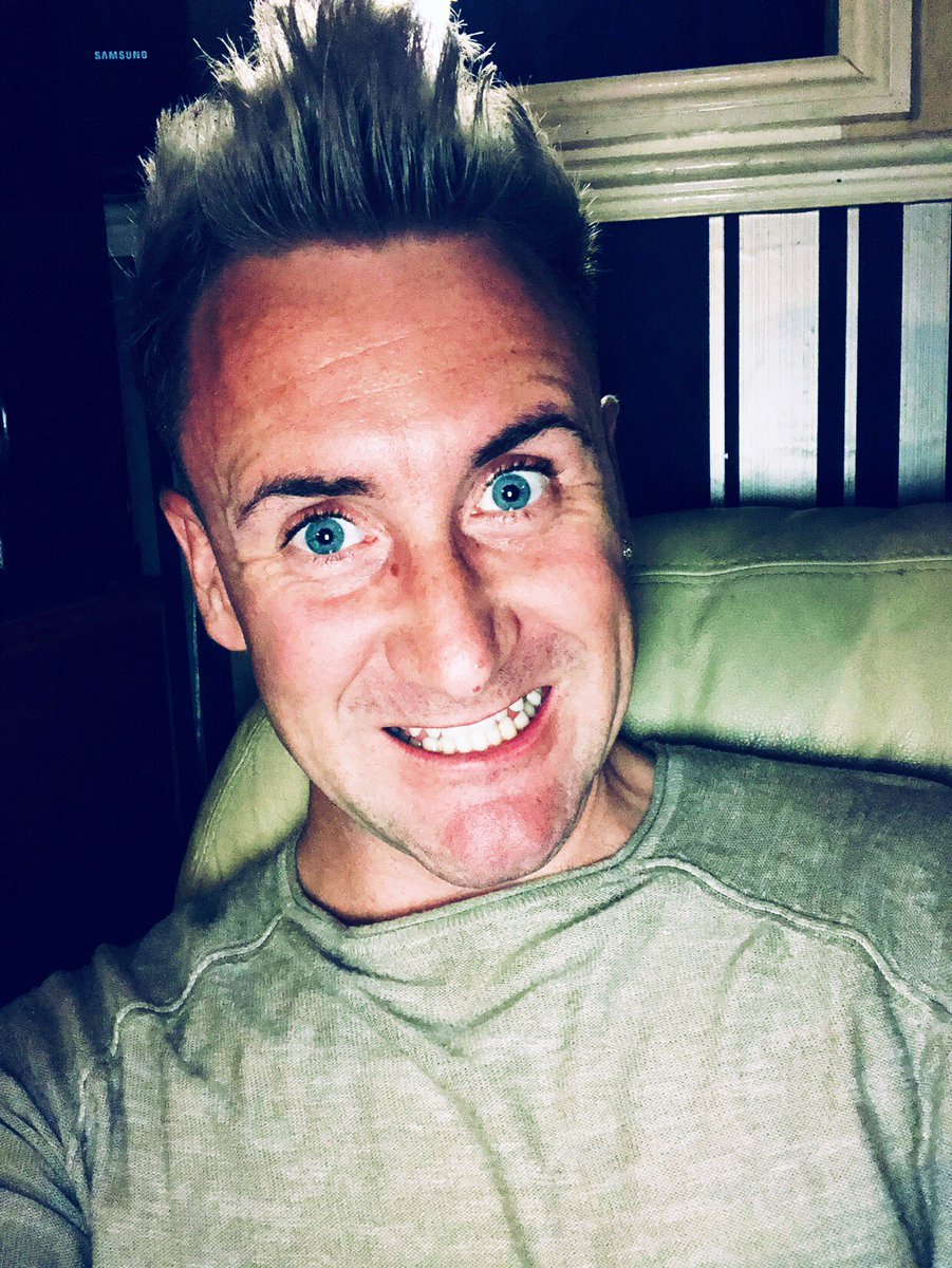 Simonssteps's tweet image. Looking forward going away to Cumbria for a few days, never visited there &amp;amp; theres 15 of us going 😃 family time, now for the road trip 🚐 #holiday #littlebreak #familytime #cumbria