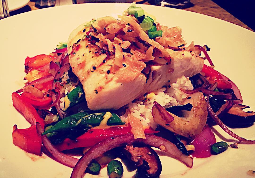 Rutherine_'s tweet photo. My late night appetizer 🤷🏻‍♀️ 
Will definitely need to burn calories tomorrow 

#grandluxcafe #thevenetianlasvegas https://t.co/QHP6VoUXRn