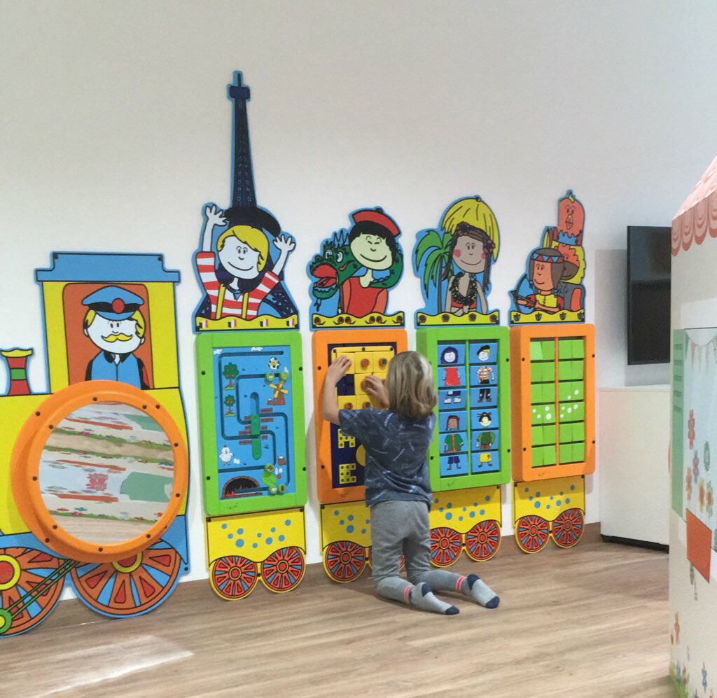 Claudy1's tweet photo. Als eerste voor onderzoek en op onderzoek in de nieuwe #kinderdagbehandeling van het #mmc in #veldhoven. Mooi geworden hier! https://t.co/ax8WT4eHb5