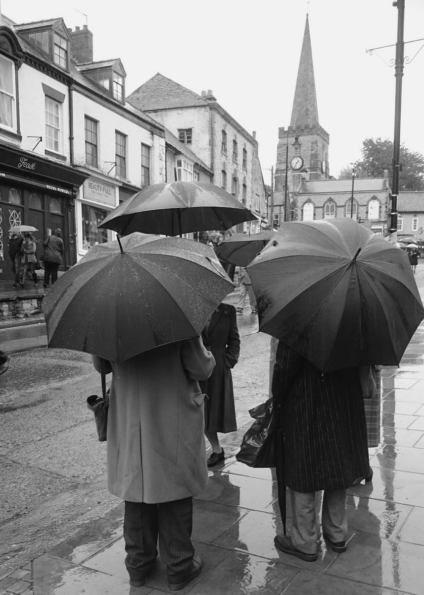 Still had a great time with other reenacters in the rain at Pickering Yesterday.
Keep a look out for more pics