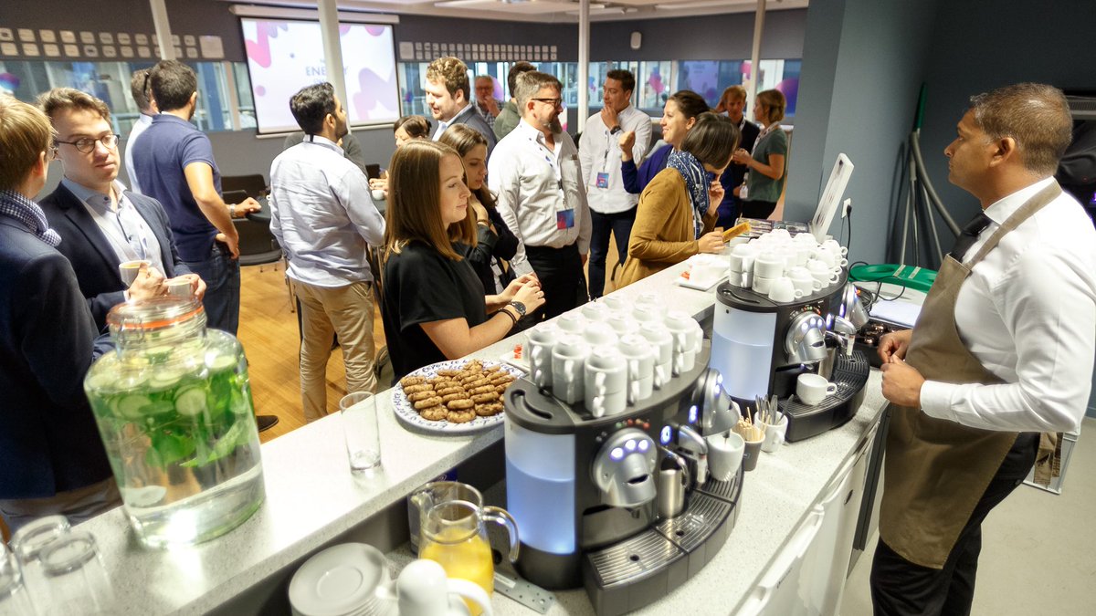 personally I am very happy there is so much fresh coffee here <a href="/YESDelft/">YES!Delft</a> 🎯#newenergychallenge (photo by <a href="/flickfeeder/">Flickfeeder</a>)
