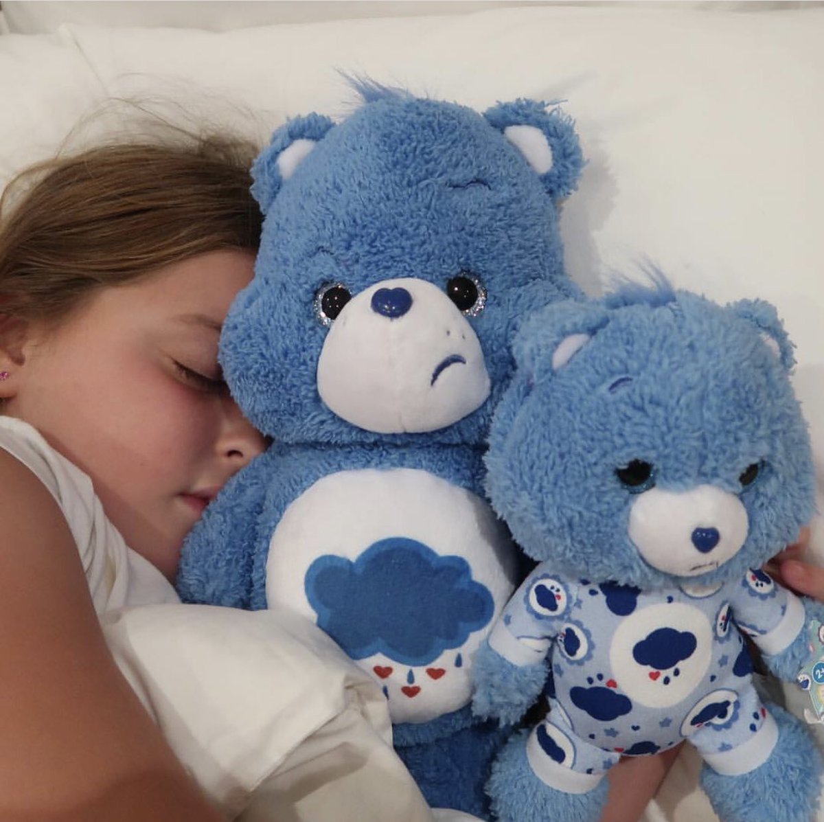summerj0yx's tweet image. Caught these Three grumpy’s having a cheeky Sunday afternoon snooze 💕
.
@carebears #carebear #colorsofcaring #caring #sharing #sharingiscaring #grumpybear #carebearscare #carebearsuk #kidinfluencer #plushies #cuddlytoy #kidyoutuber #teddybear #cuddlytoys #carebearcarepackage