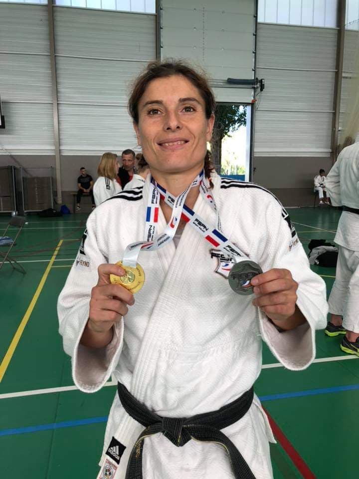 feynocom's tweet image. Félicitation à notre athlète Severine Perrin que nous sommes fiers de sponsoriser. Severine Perrin nous a décroché un titre en -63 ainsi que l’argent en toutes catégories au Championnat de Judo France Police. @FSPN_COM