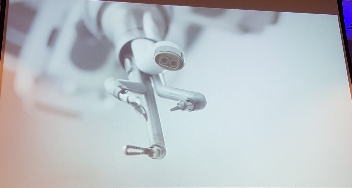 LambAlastair's tweet photo. Interesting to play with the @IntuitiveSurg #daVinciSP at #InnovationForumEurope2018
Definitely #DisruptiveTechnology
Not sure yet whether we'll need in #GUCancer_surgery... perhaps #ENT_Surgery? Or #CT_Surgery? https://t.co/StQkyd97Ir