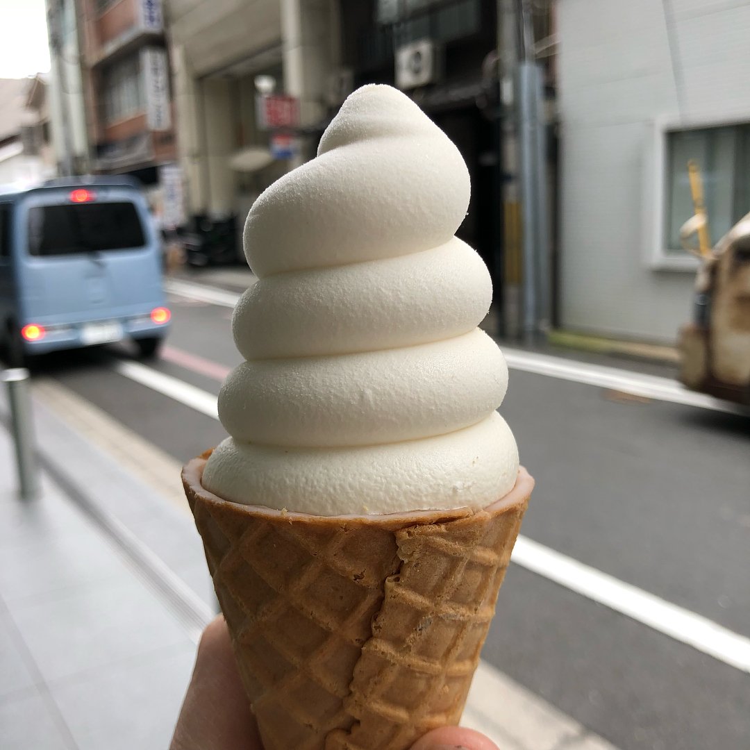 swift_creatives's tweet photo. We've been on the road lately, 🇯🇵🇰🇷 in Kyoto, Tokyo and Seoul. Meeting with some great designers, presenting projects and starting new ones. Always inspiring.
#swiftontheroad #kyoto #seoul #tokyo #designinspiration #alwaysmoving https://t.co/9Cyj9DeG48
