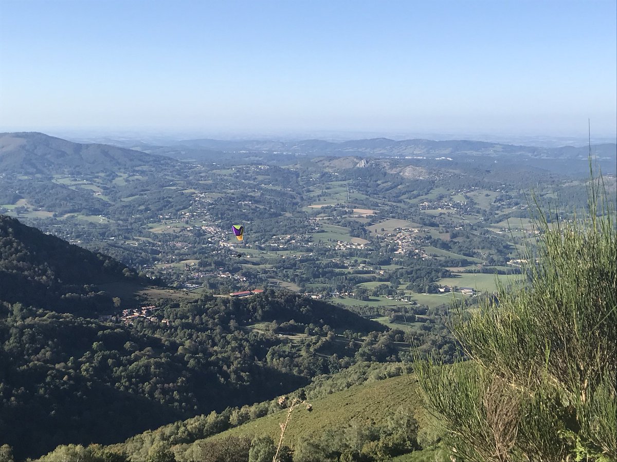 hayleyrsimmonds's tweet photo. This time last week I was still enjoying the beautiful &amp; quiet French roads with @zeroneufcycling. Very grateful for their hospitality over the 4 days I spent there. Brilliant setup for cyclists with a great mix of training terrain on the doorstep! https://t.co/qf0pFBaDNq