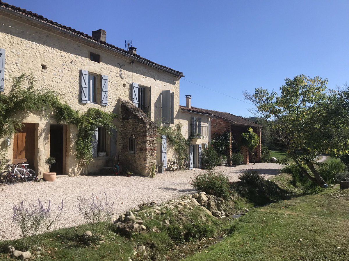 hayleyrsimmonds's tweet photo. This time last week I was still enjoying the beautiful &amp; quiet French roads with @zeroneufcycling. Very grateful for their hospitality over the 4 days I spent there. Brilliant setup for cyclists with a great mix of training terrain on the doorstep! https://t.co/qf0pFBaDNq