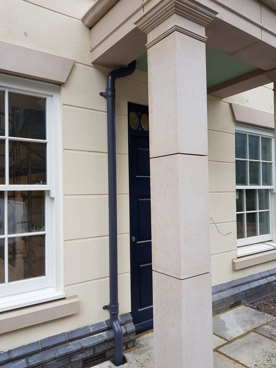 guttercareuk's tweet photo. Recent Job in #Wickham
Seamless Aluminium Gutters in Grey.
#Guttercareuk #Guttering #PropertyRepair #Checkatrade https://t.co/Lft1KiT5Co