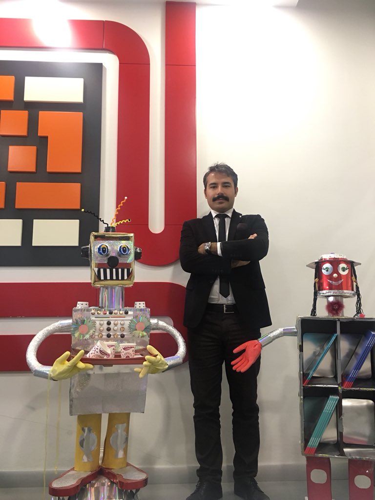 BK_Eskisehir's tweet image. Öğrencilerimiz Avrupa Kodlama Haftası etkinliği kapsamında kodlama yapıyorlar. Böylece tüketen değil üreten bir nesil olma yolunda hızla ilerliyorlar. Etkinlik linkimiz ; codeweek.eu/view/179883/es… #europecodeweek #avrupakodlamahaftası #bahcesehirkodluyor