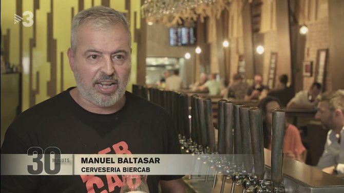 BierCaB's tweet photo. ¿Os perdisteis ayer el programa 30 minuts de TV3 que hablaba sobre la cerveza artesana?
Lo podéis volver a ver en este enlace⤵️
https://t.co/8rm9wzmc6Z
#CervesaArtesanatv3 #BierCaB https://t.co/fKUGpdidgS