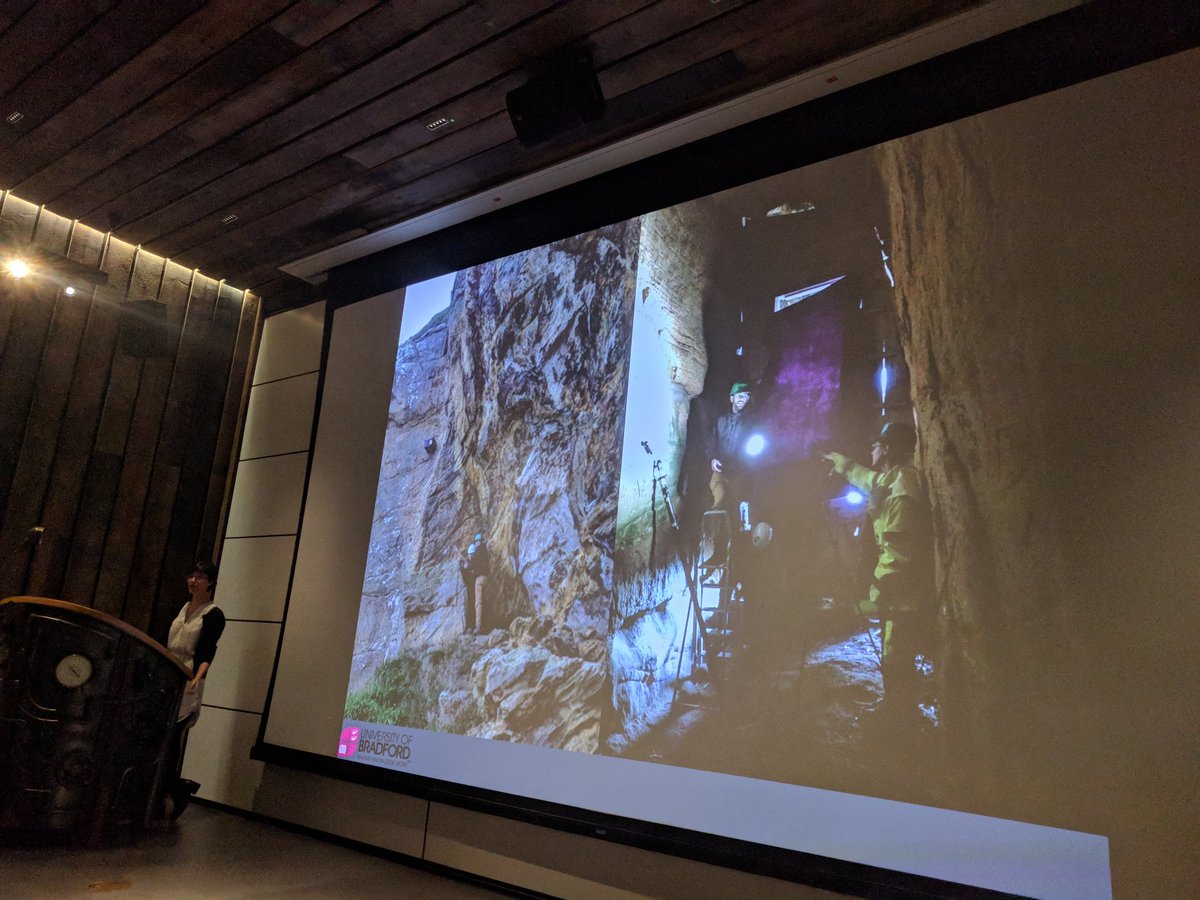 nebulousflynn's tweet photo. The awesome &amp; wonderful @CMolinaSanchez of @SpectrumDH kicking off the #3D day at #DigiFest2018 with a deep dive into data capture for photogrammetry 📸✨ https://t.co/PFZ5ZuAq7O