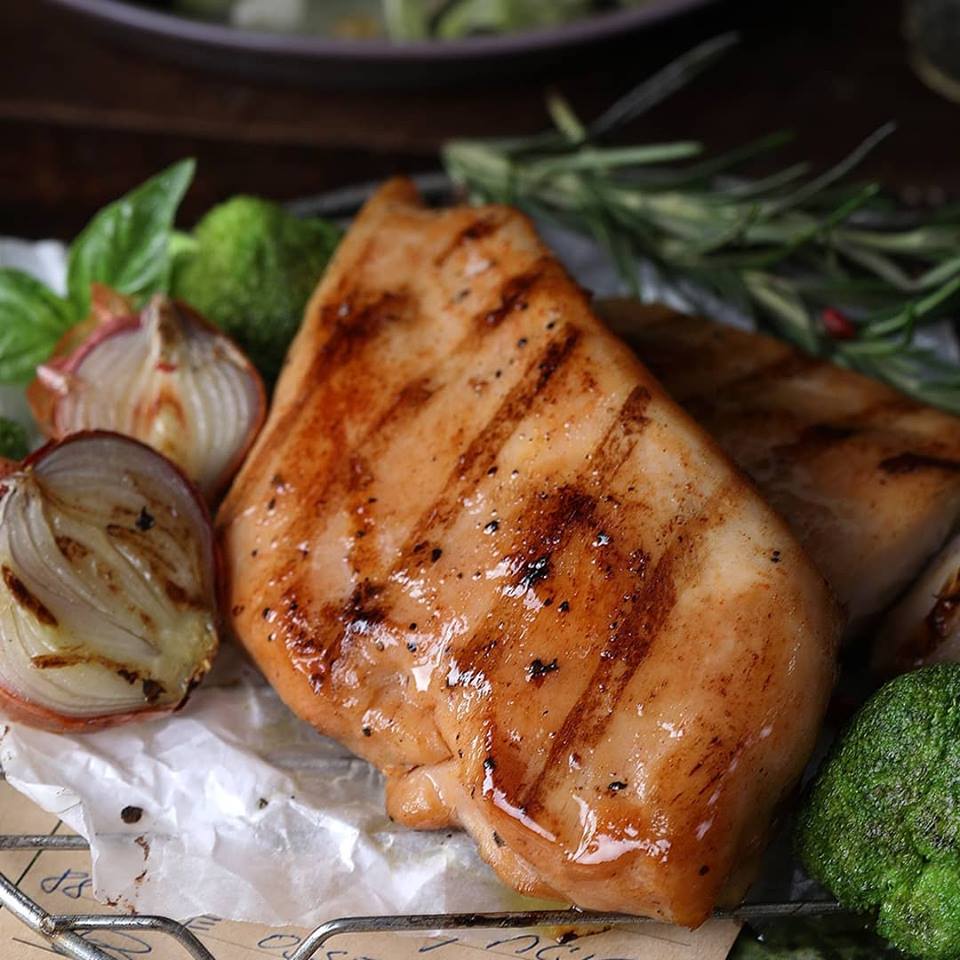 Angbobs_'s tweet image. 닭가슴살 스팀 그릴맛 나만 알고싶은 그맛..
한번맛보면 헤어나올수없음 😲

닭가슴살 전문 브랜드 '앙밥스'
angbobs.com

#현실적으로 #앙밥스 #angbobs #앙밥스닭가슴살 
#닭가슴살 #스팀 #그릴 #저칼로리 #단백질 #식단 #다이어트 #diet #운동 #맛있어요 #존맛탱 #jmt