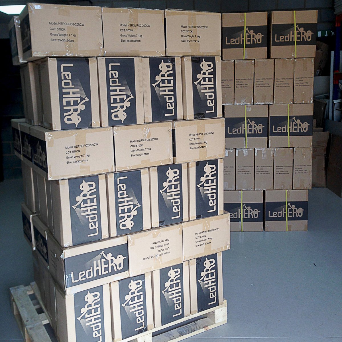 Ledhero.Ltd tweet media