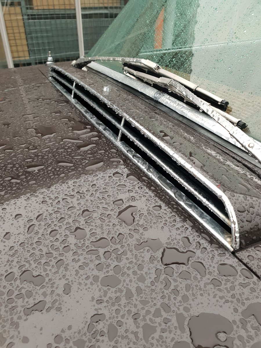 design911uk's tweet photo. Any love for chrome on a classic Benz? #NotAPorsche https://t.co/TJ0PR7HhNU